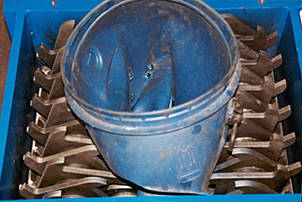 frantumazione del materiale con vagliatura